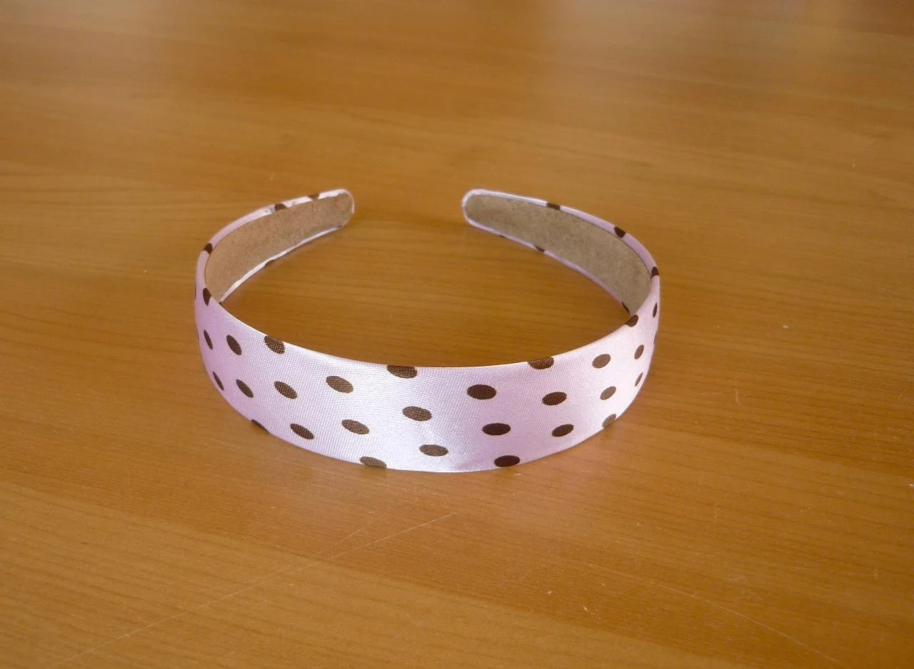 Diadema de satén rosa claro con puntos marrones – photo 2